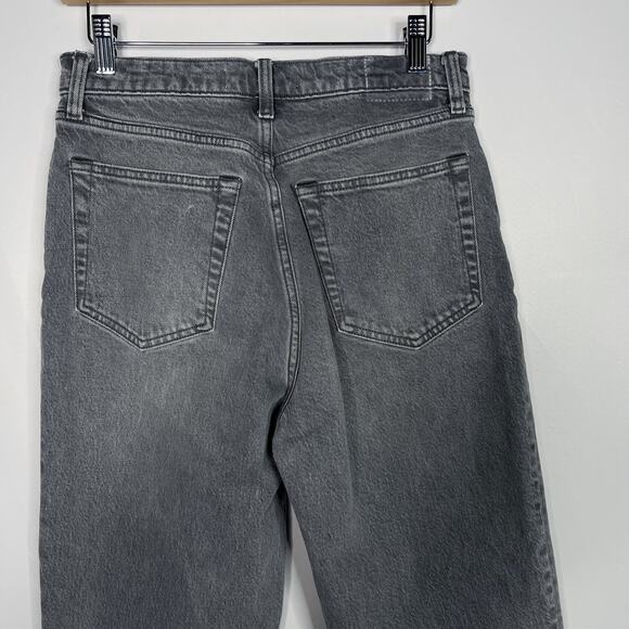 Abercrombie and Fitch Size 28 Gray The 90s Straight Ultra High Rise Jeans Fray - Picture 5 of 7
